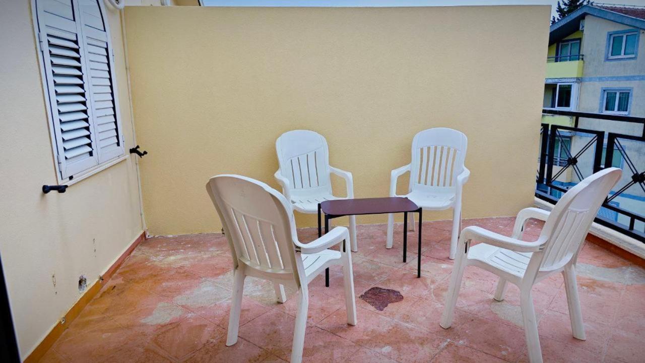Apartmani Radovic Bijela Esterno foto